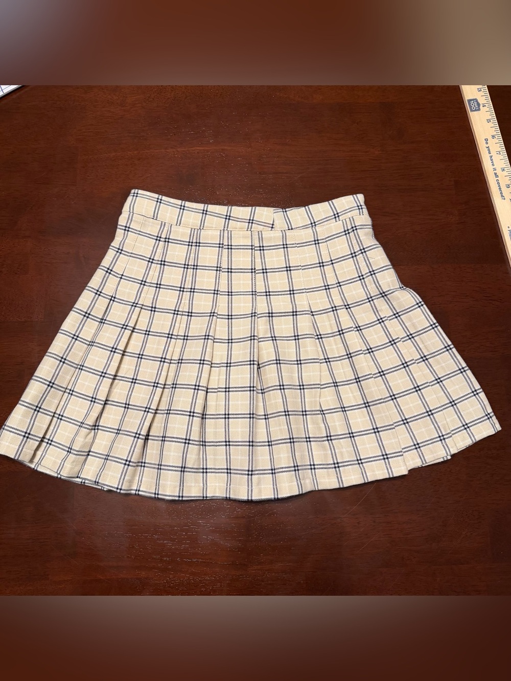 Aeropostale Cream and Navy‎ Plaid Pleated Skirt Xs like new